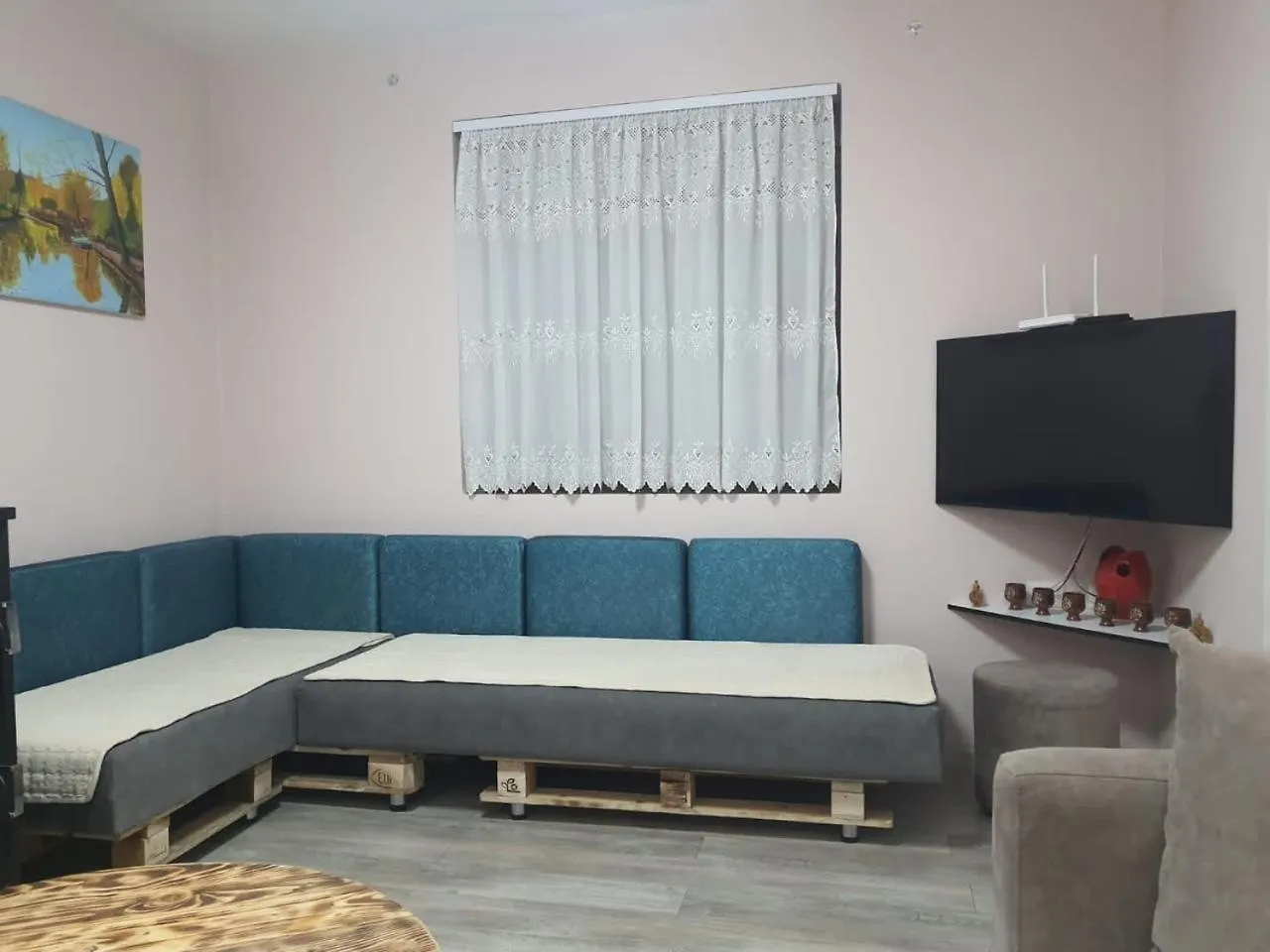 Apartment Topleci Guest House Pogradec Albania